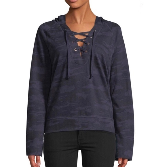 SANCTUARY CAMO LACE UP TOP S - Picture 1 of 4